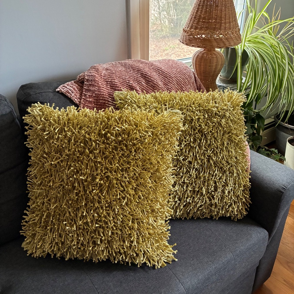 Ashley Furniture Lime Throw Pillows 18x18 Shag Textured Boho Eclectic MCM Retro